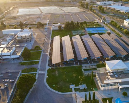 Huerto solar en la planta de producción de Aranda de Duero