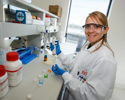 Colaborando en ensayos clínicos e investigación