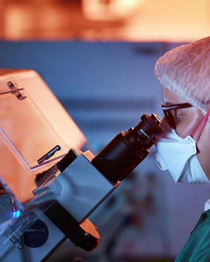 Científico laboratorio Tres Cantos